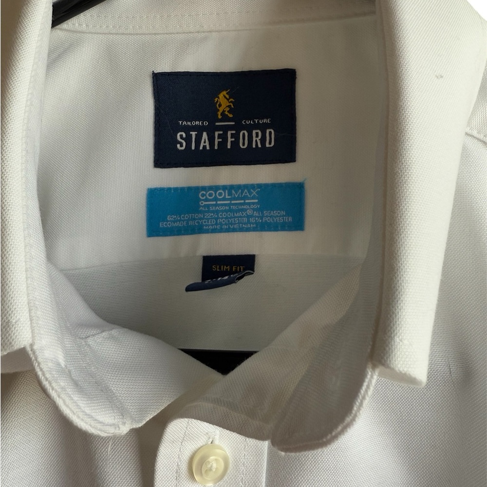 Stafford Size Small Slim Fit Button Down Shirt - Picture 3 of 3